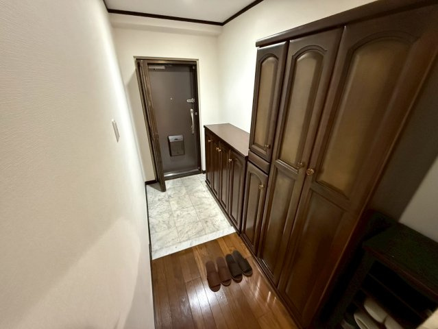 朝日プラザアーバネート奈良ＩＩ佐伯院の玄関