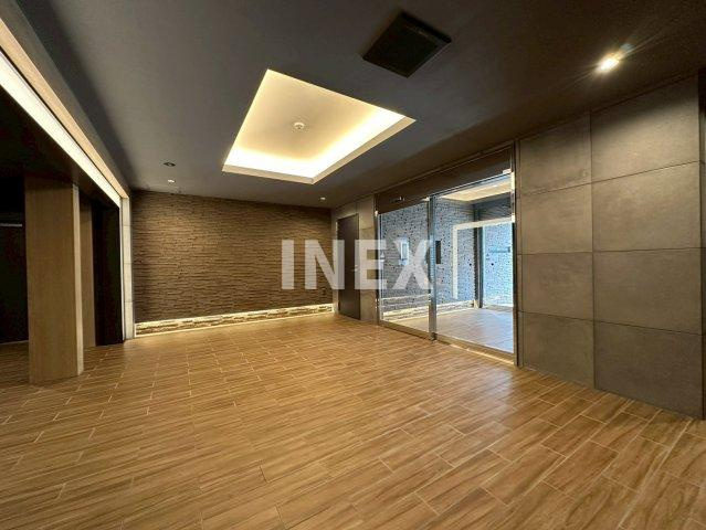 横浜市中区末吉町１丁目の賃貸マンションのロビー
