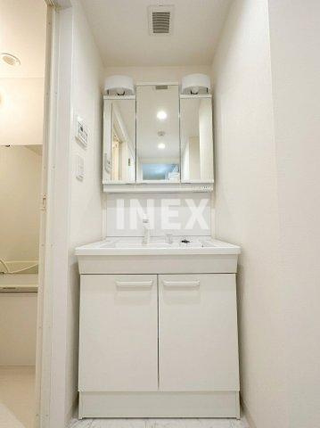 横浜市中区末吉町１丁目の賃貸マンションの洗面所