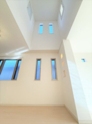 【ダイニング】 | ■学芸大学駅７分■東口商店街の近く■２０２１年リフォーム歴■４ＬＤＫ＋車２台 | ■東横線「学芸大学駅」歩７分
■東口商店街を抜けてすぐの好立地
■２０２１年に内装リフォーム済
■４ＬＤＫ＋車２台可
■内覧予約受付中