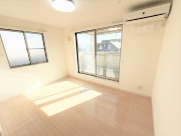 【洋室】 | ■学芸大学駅７分■東口商店街の近く■２０２１年リフォーム歴■４ＬＤＫ＋車２台 | ■東横線「学芸大学駅」歩７分
■東口商店街を抜けてすぐの好立地
■２０２１年に内装リフォーム済
■４ＬＤＫ＋車２台可
■内覧予約受付中