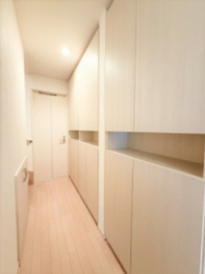 【その他共用部分】 | ■学芸大学駅７分■東口商店街の近く■２０２１年リフォーム歴■４ＬＤＫ＋車２台 | ■東横線「学芸大学駅」歩７分
■東口商店街を抜けてすぐの好立地
■２０２１年に内装リフォーム済
■４ＬＤＫ＋車２台可
■内覧予約受付中