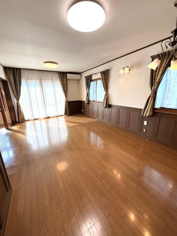 川越市霞ヶ関中古戸建の居間・リビング