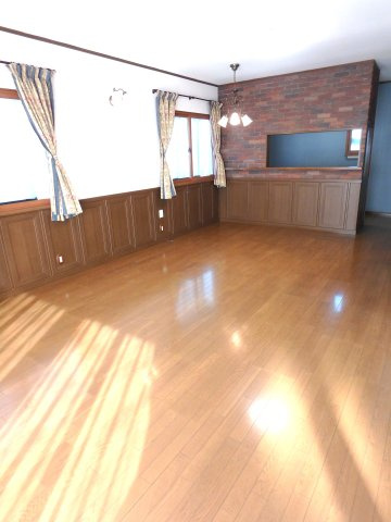 川越市霞ヶ関中古戸建の居間・リビング