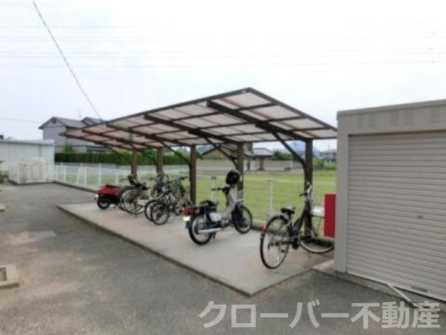 フィネス坂本のその他共用部分|駐輪場