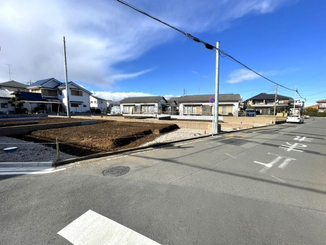 【前面道路含む現地写真】の画像