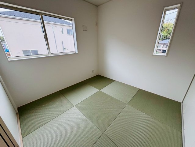 七栄第３３　新築戸建て　１４号棟の和室