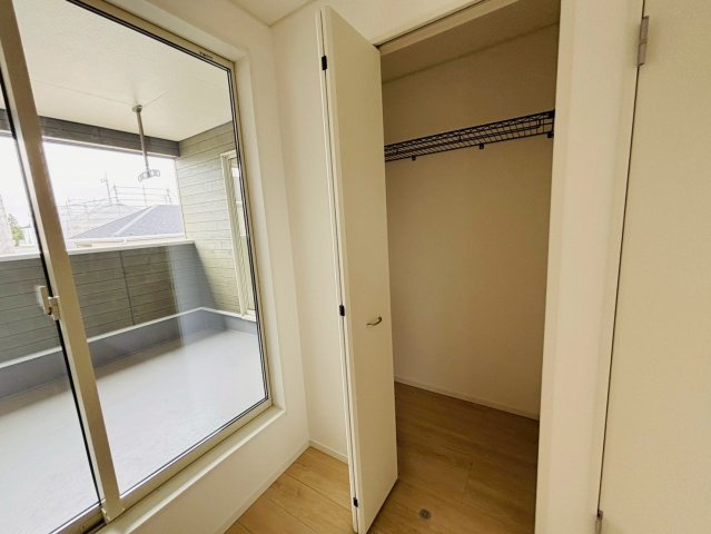 七栄第３３　新築戸建て　１４号棟の収納