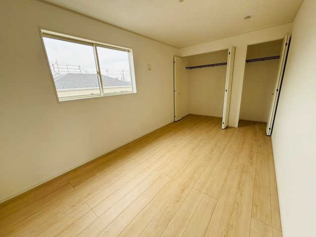 七栄第３３　新築戸建て　１４号棟の洋室