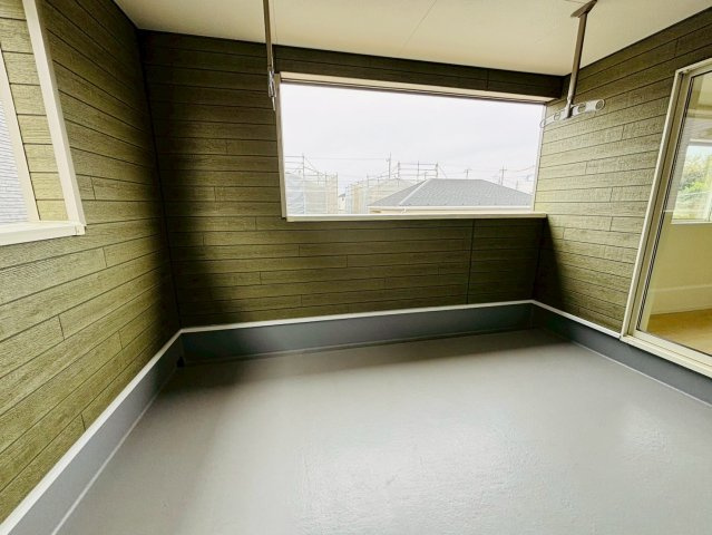 七栄第３３　新築戸建て　１４号棟のバルコニー
