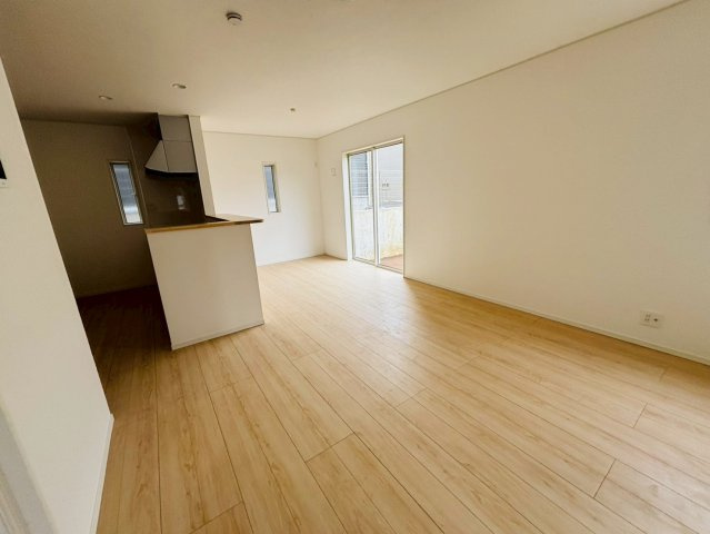 七栄第３３　新築戸建て　１４号棟の居間・リビング