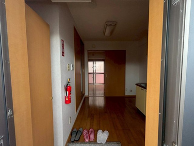 【玄関】 | オアシスコンドミニアムあらかき | ※退去前の為、別部屋の写真になっております