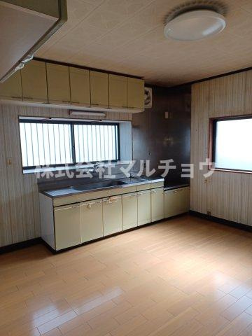 秋津一戸建のキッチン|キッチンでお料理をお楽しみください