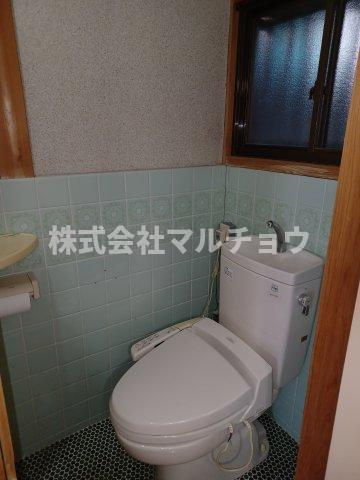 秋津一戸建のトイレ|コンパクトで使いやすいトイレです