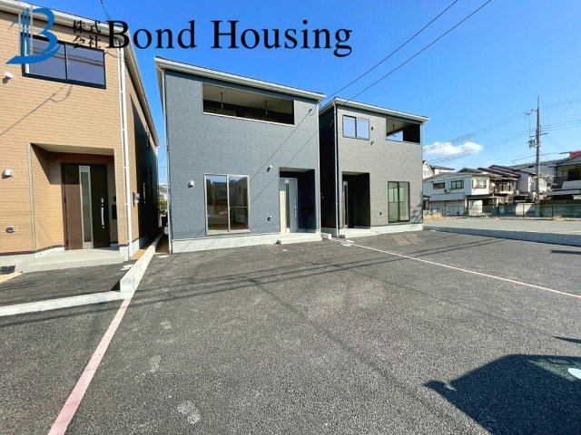 ゆとりある駐車スペース確保　全8棟分譲　王塚台第6　7号棟