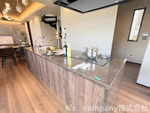 茅ヶ崎市浜竹3丁目　新築戸建のキッチン|アイランドキッチン☆