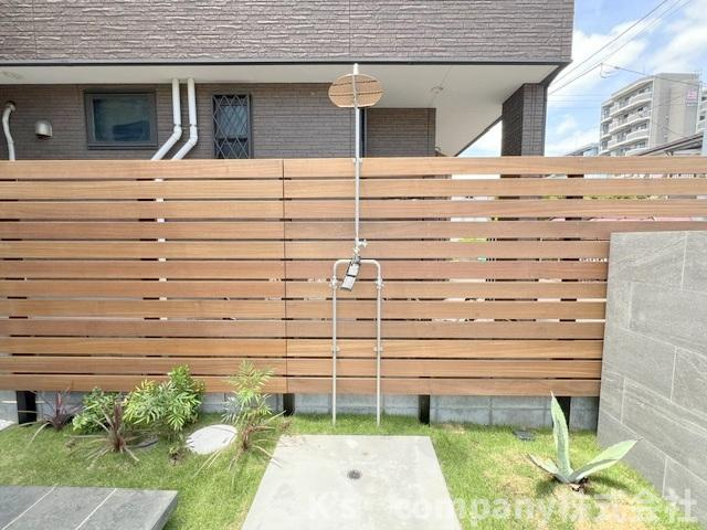 茅ヶ崎市浜竹3丁目　新築戸建の設備|外シャワー付き◇海からの帰りに砂を落としてから室内に入れます◇