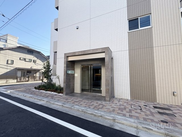 アイルグランデ赤羽のエントランス|落ち着いたエントランスです