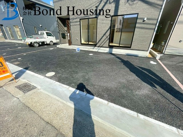 お車並列３台以上可能　全8棟分譲　王塚台第6　4号棟のその他