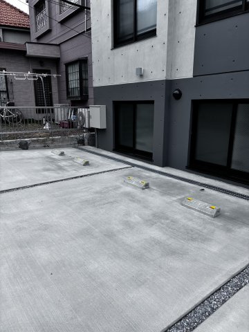 パークサイド赤羽レジデンスの駐車場