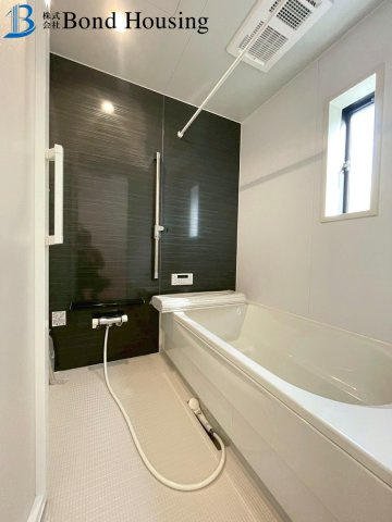 子育て支援事業対象物件　全8棟分譲　王塚台第6　2号棟の浴室