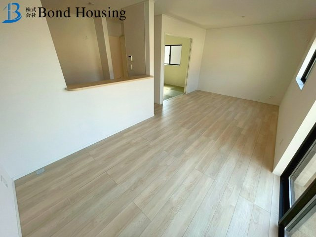 子育て支援事業対象物件　全8棟分譲　王塚台第6　2号棟の洋室