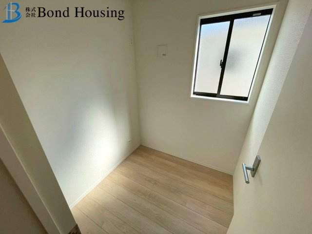 子育て支援事業対象物件　全8棟分譲　王塚台第6　2号棟の洋室