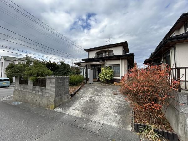 八戸市白銀台6丁目の外観