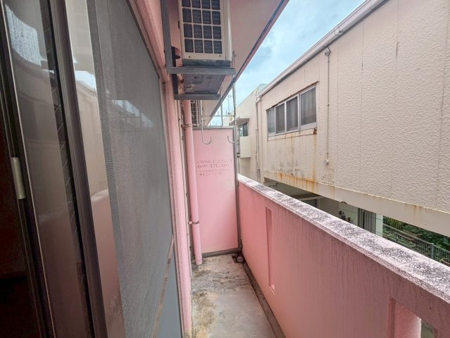 【バルコニー】 | オアシスコンドミニアムあらかき | ※退去前の為、別部屋の写真になっております