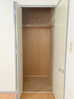 【寝室】 | エクセルダイドー　４０２