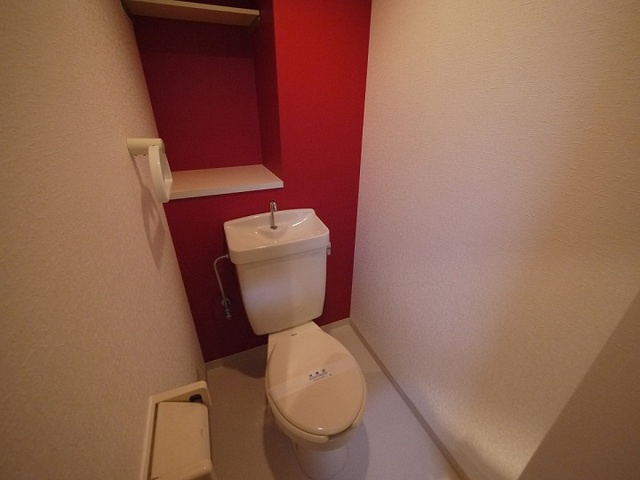 サンロイヤル八幡のトイレ