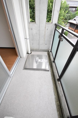 【バルコニー】 | ペディマリー箕面Ⅱ