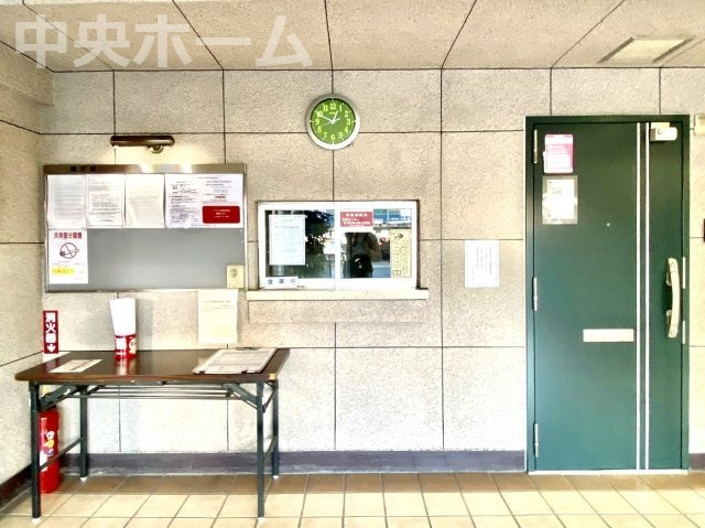 シャルム南砂町の現況写真|受付(管理人室)。
