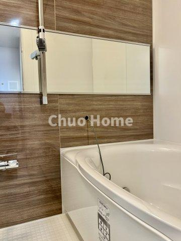 シャルム南砂町の発電・温水設備|【給湯リモコン】外での一日を忘れさせてくれるオートバス機能でお好みの湯量・温度に調整された浴槽。