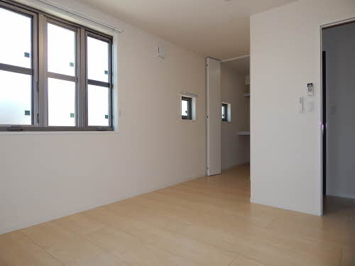 熊本市南区島町５丁目のアパートの洋室