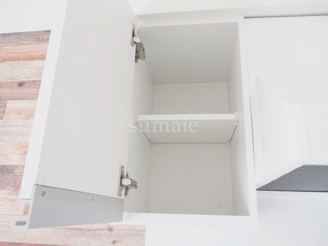 アルファキューブ上十条のキッチン|キッチン上部の収納です☆