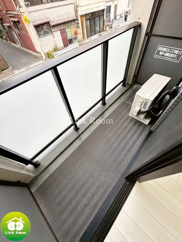 ルネサンスコート両国のバルコニー