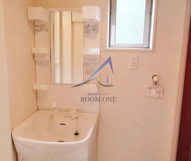 アネックス大倉山の洗面所|独立洗面台です。