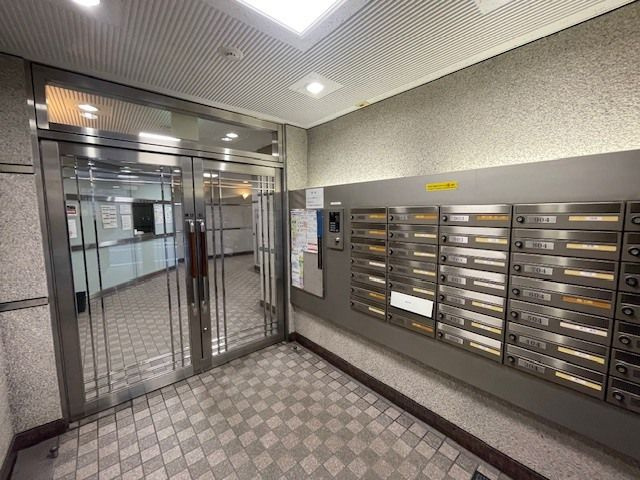 シェモア松戸のエントランス