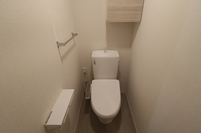 レーヴェ前原町のトイレ