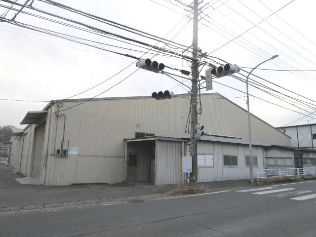 横浜市都筑区大棚町の倉庫の外観