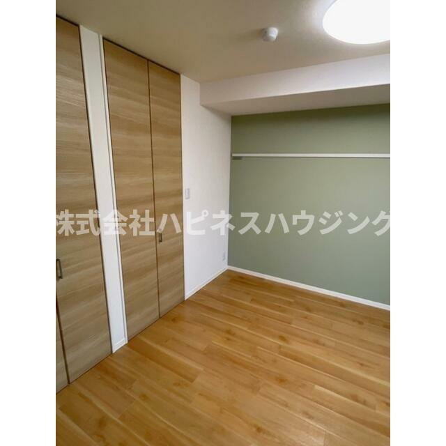 アドニス柏(アドニスカシワ)の洋室