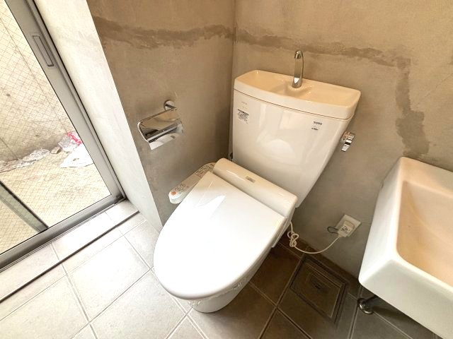 イーストヴィレッジ三宮のトイレ