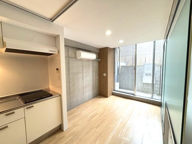 イーストヴィレッジ三宮の寝室