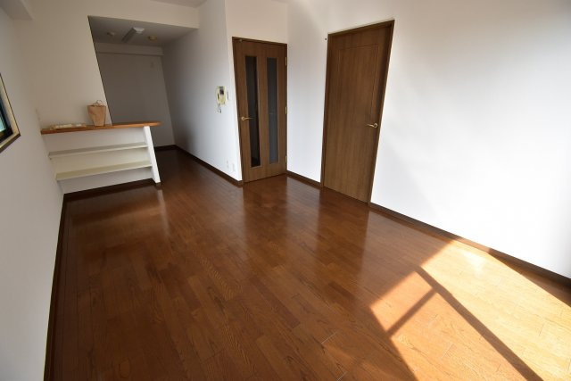 ユニーブル靱公園の居間・リビング