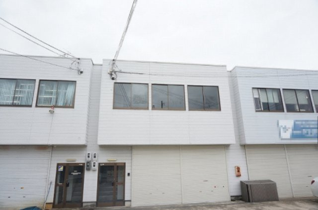 上久世５００番地倉庫付事務所