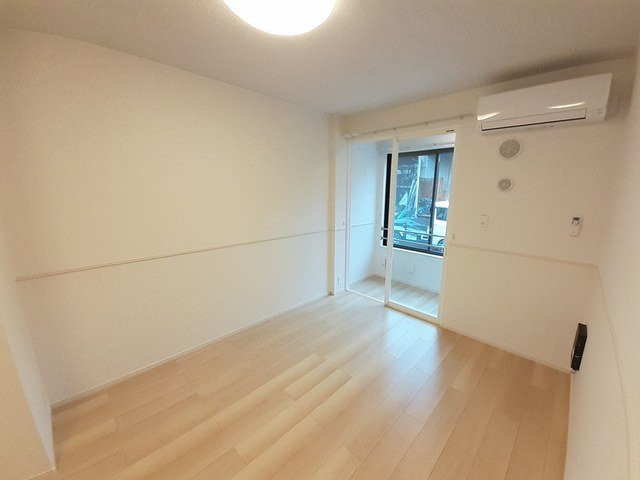 マロン・リジェールⅡの内装|明るい色調の室内です