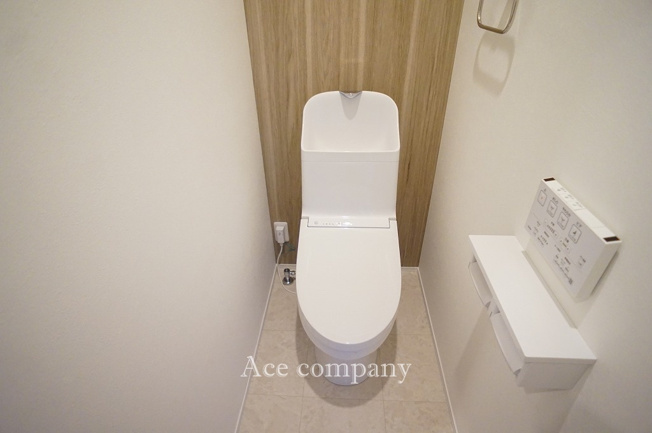 【トイレ】 | 平野区背戸口1丁目 | トイレは1階と2階の各階に完備♪ともに同仕様のシャワートイレです☆