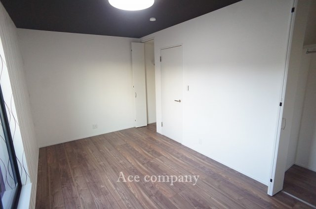 【寝室】 | 平野区背戸口1丁目 | 【2階：洋室7.5帖】2ヶ所にクローゼット完備です♪