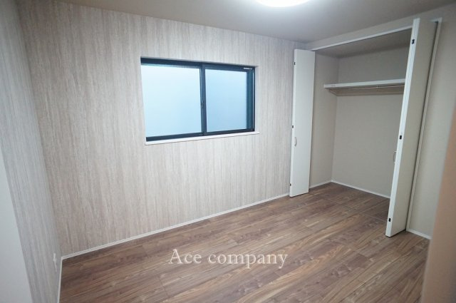 【子供部屋】 | 平野区背戸口1丁目 | 【2階：洋室6.66帖】クローゼット完備です♪